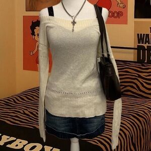 American Eagle White/Cream Scoop Neck Sweater – Size M